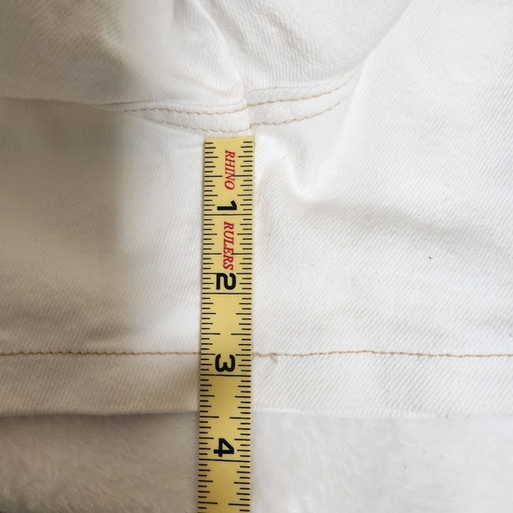 NWT Just Black Off White High Waist Denim Shorts Size L - Picture 12 of 13